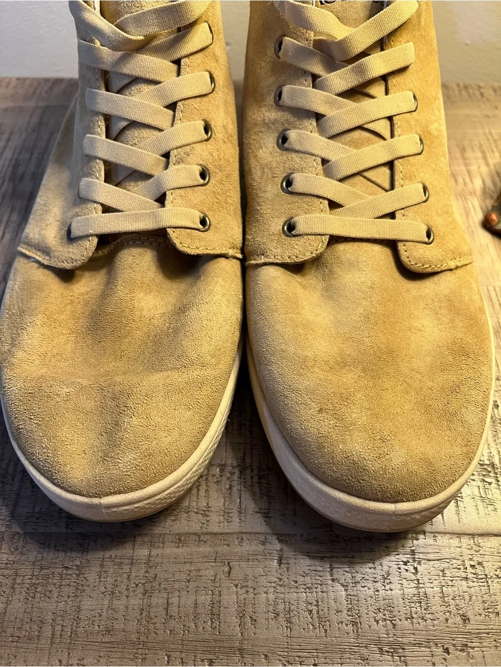 Aureus Patron Men's Beige NuBuck Leather Chukka Slip On Boots - Size 10.5